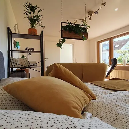 Traumhafte Gartenwohnung In Ueberlinger Hanglage - Zur Goldenen Kiwi