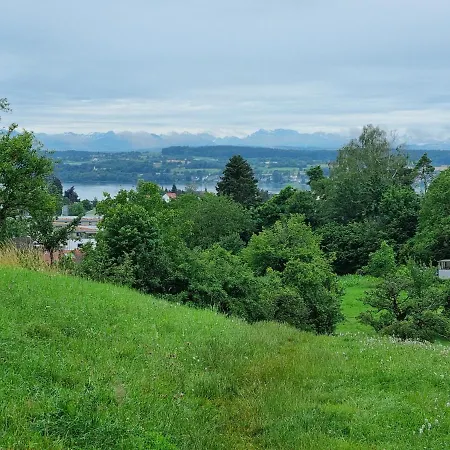 Traumhafte Gartenwohnung In überlinger Hanglage - Zur Goldenen Kiwi *