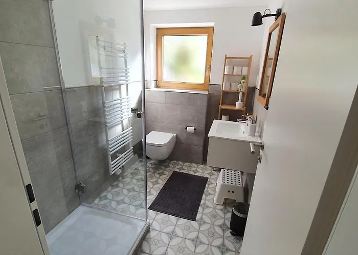 Traumhafte Gartenwohnung In Ueberlinger Hanglage - Zur Goldenen Kiwi Иберлинген