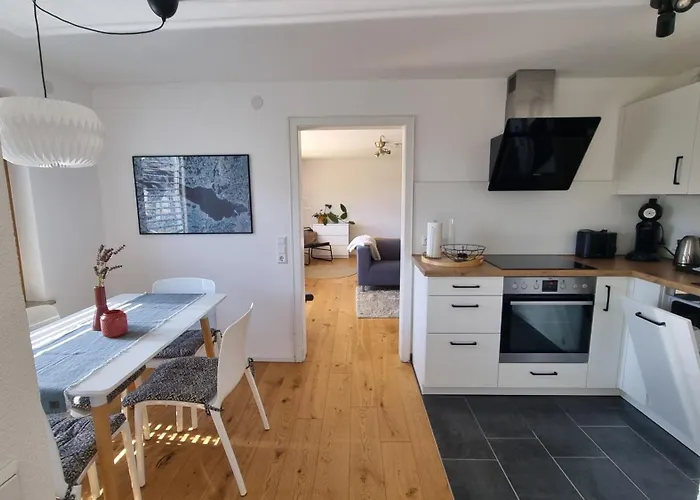 Апартаменты Traumhafte Gartenwohnung In Ueberlinger Hanglage - Zur Goldenen Kiwi *